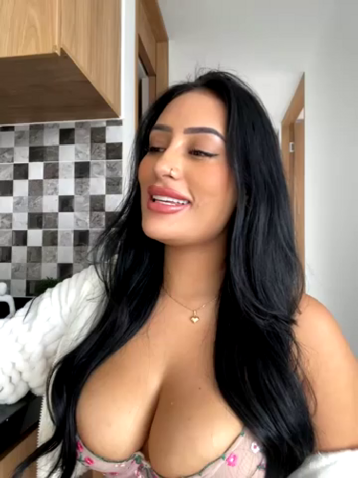 HELLEN_SANTOS