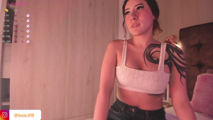 Lexie-red