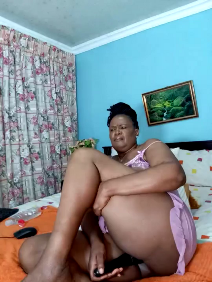 TALLNSEXY48