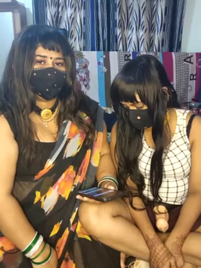 Indian_hotmilfs
