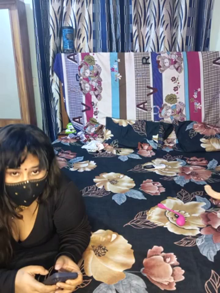 Indian_hotmilfs