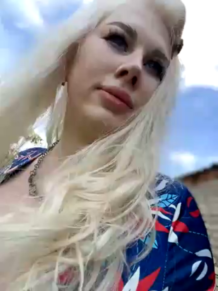 LaraHollywood