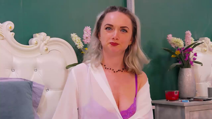 EllianaReese