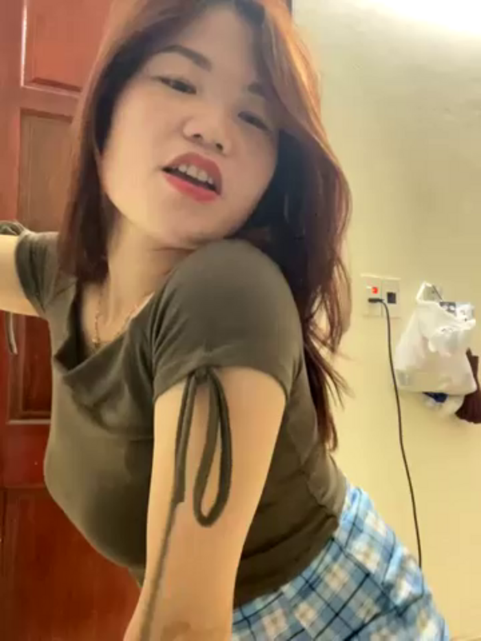 Emily_9xx