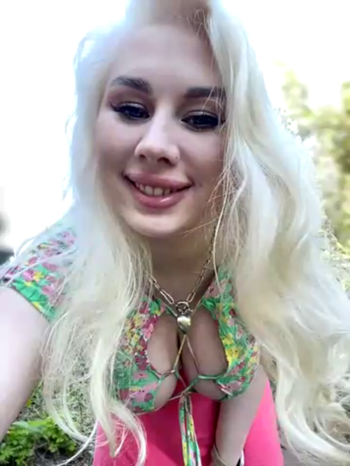 LaraHollywood