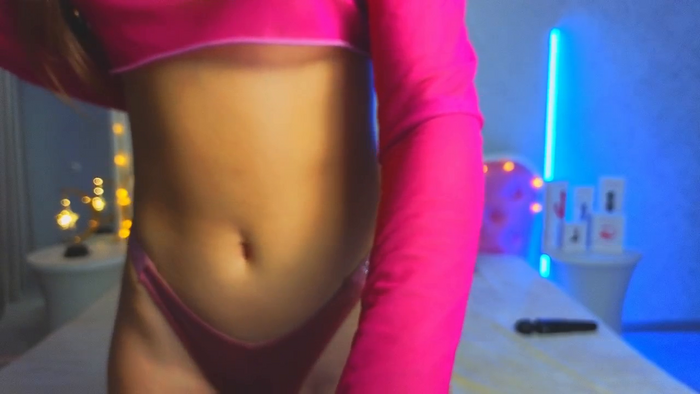 Ariana_Petite