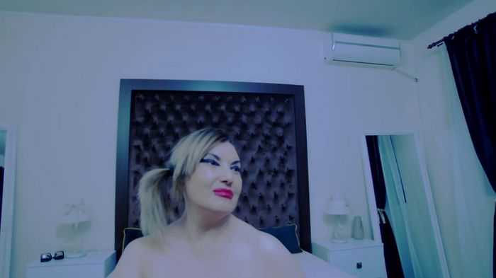 KiraLeila
