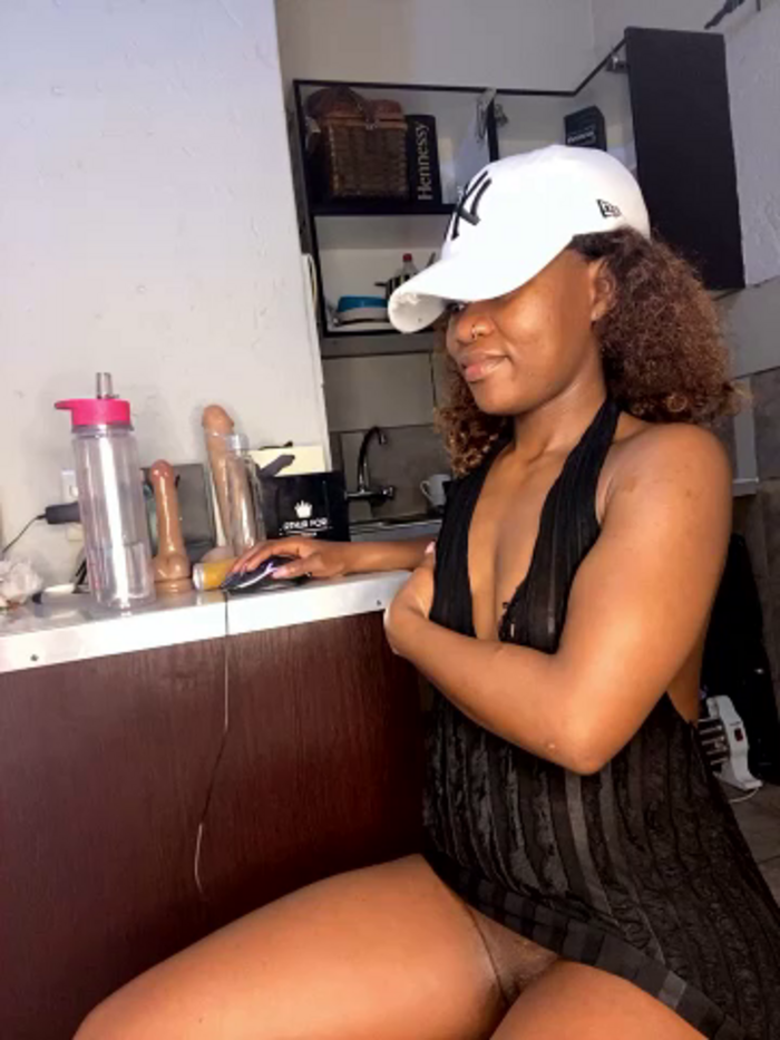 Prettybooty02