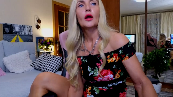 amelia_blondy