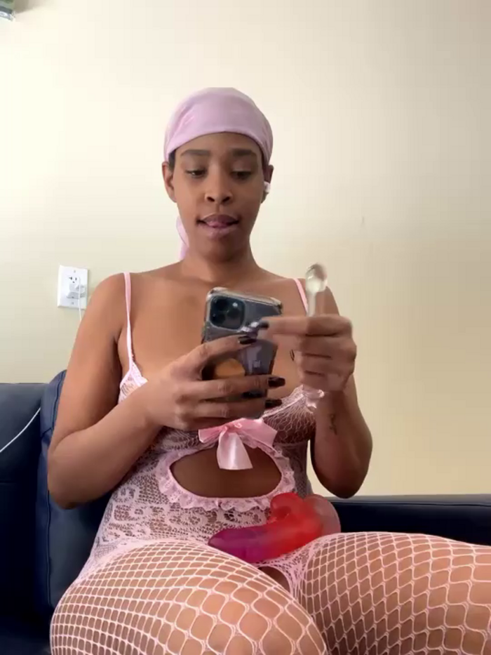 Cum2Charm