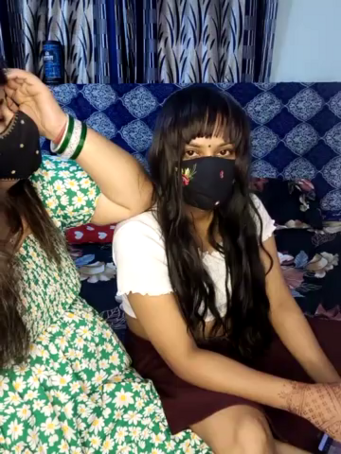 Indian_hotmilfs