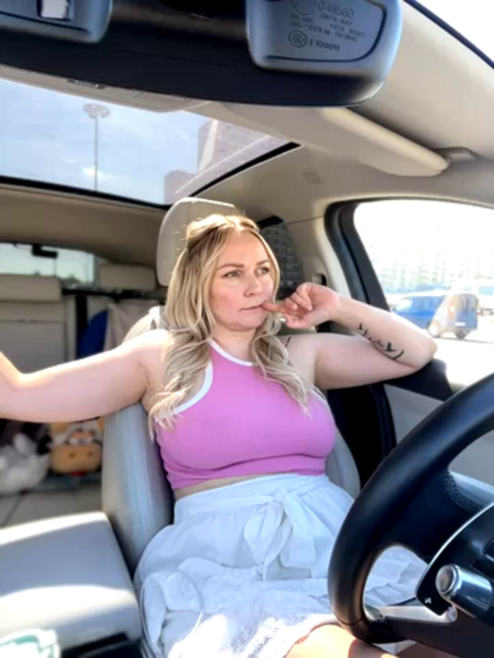Bondgirl_013