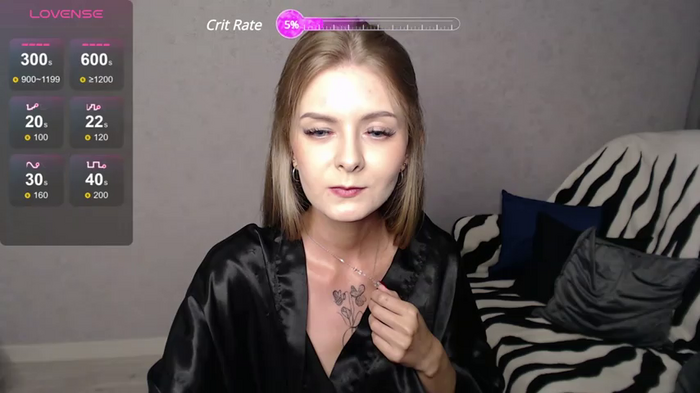 Naomi_Girly