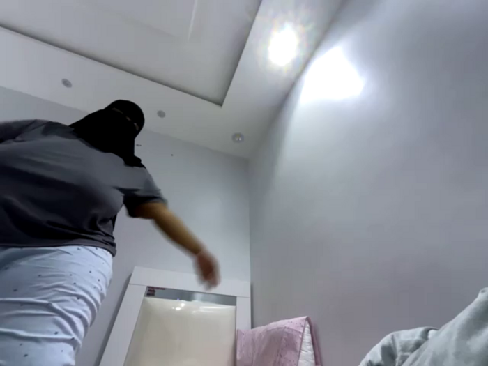 Submissive_Arab