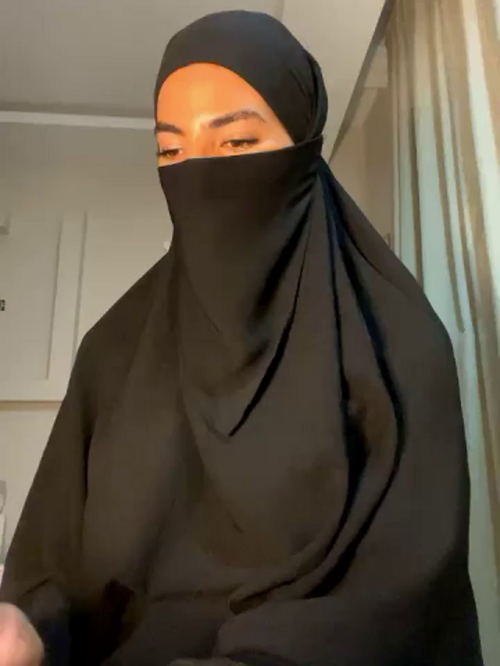 Hijabi_HotGirls