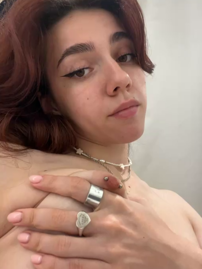 Lily__Belle