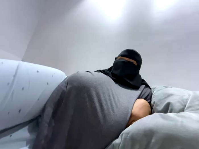 Submissive_Arab