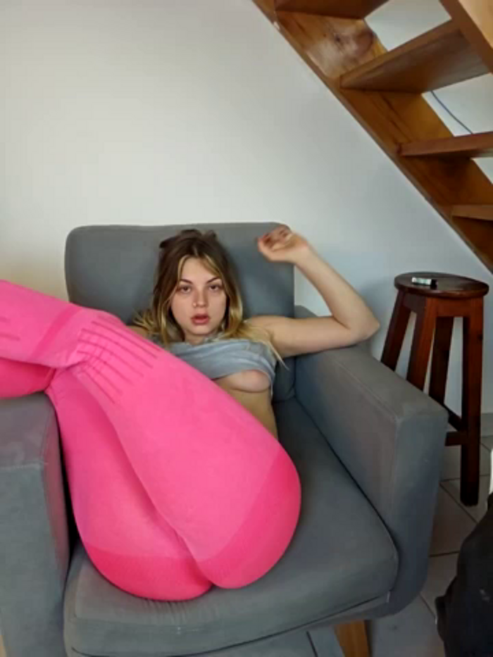 Elnonoykeila77