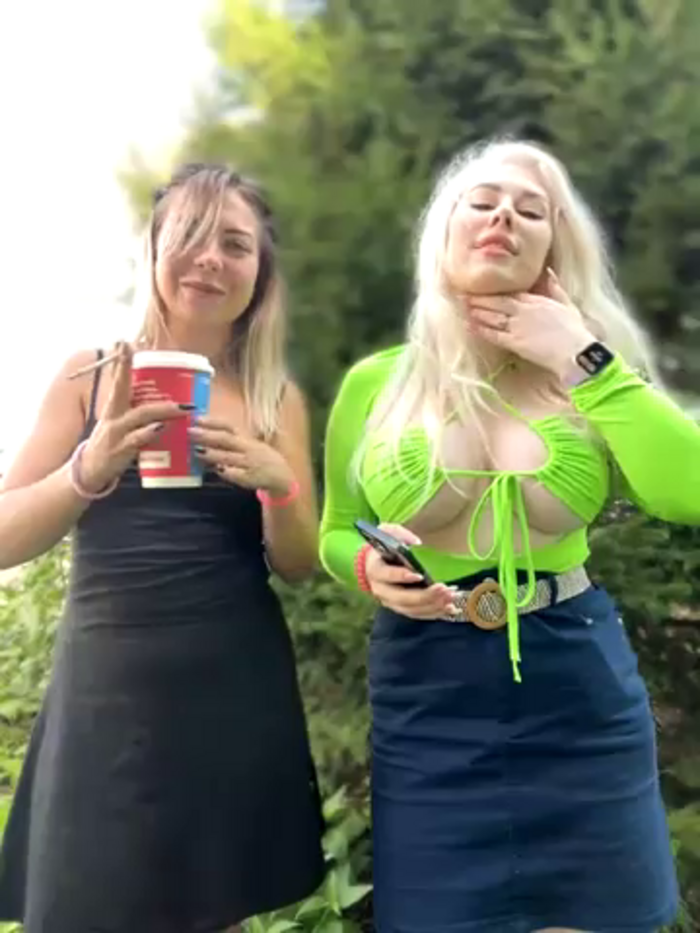 LaraHollywood