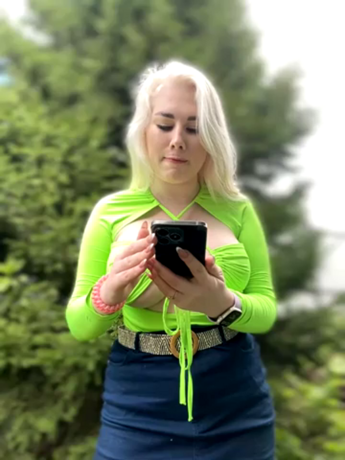 LaraHollywood