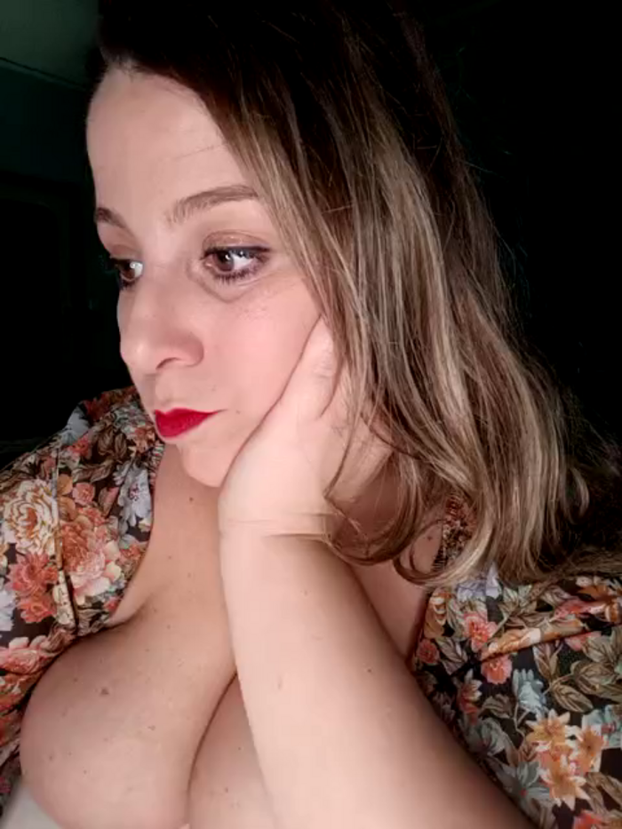 Emma96_hot