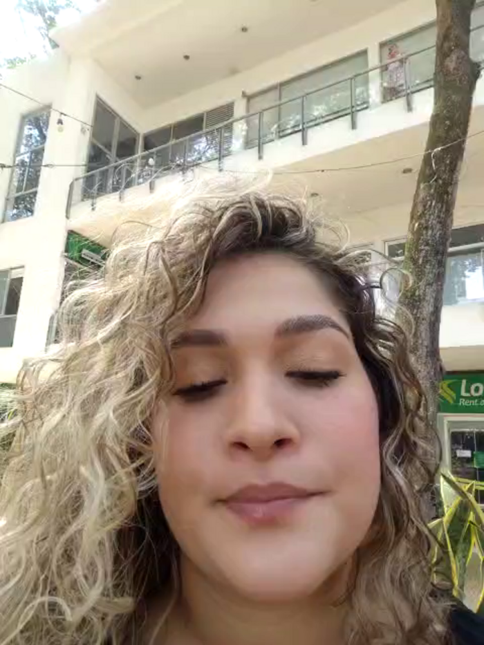 Sara_smiiith211