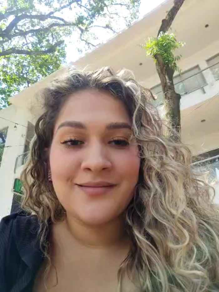 Sara_smiiith211