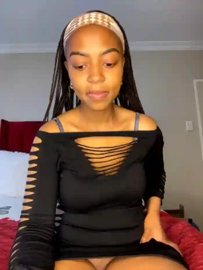 2024/08/17/stripchat-tamia_98-05-33-38