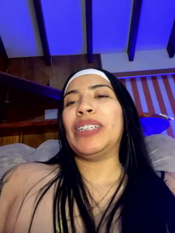 SaritaHot_69