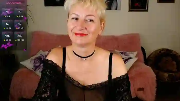 2024/08/18/stripchat-riley_annet-07-49-07