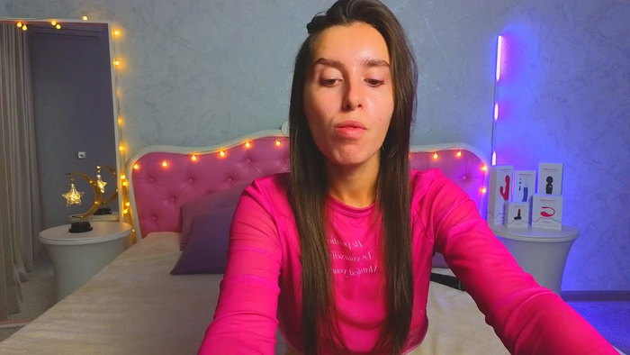 Ariana_Petite