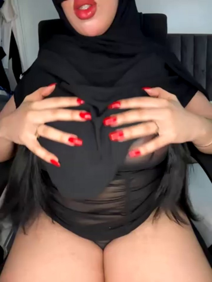 Noha-Sexy