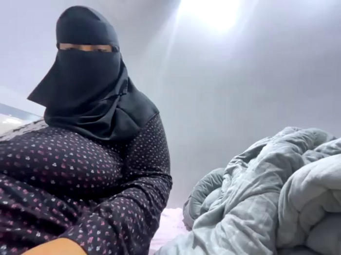 Submissive_Arab