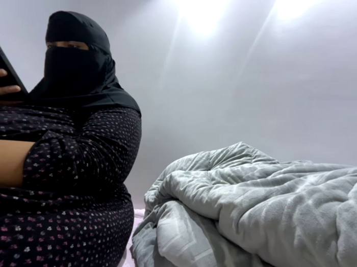 Submissive_Arab