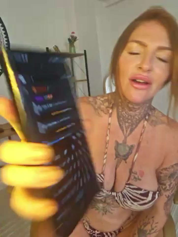 Tattooed_curvy_mommaxoxo