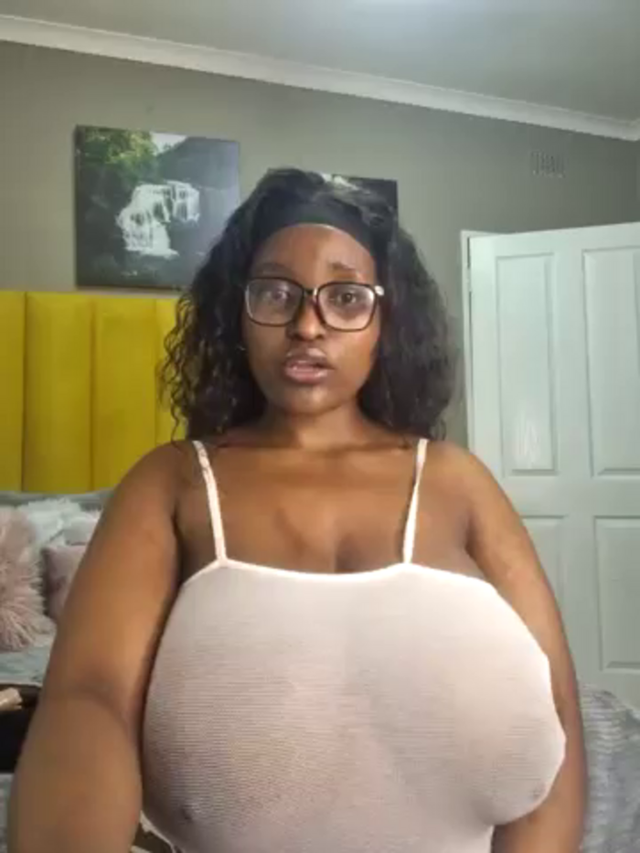 Bustygoddess32