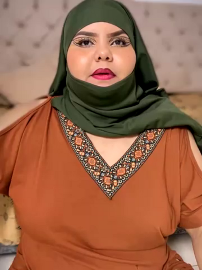 _Shara_Handal_