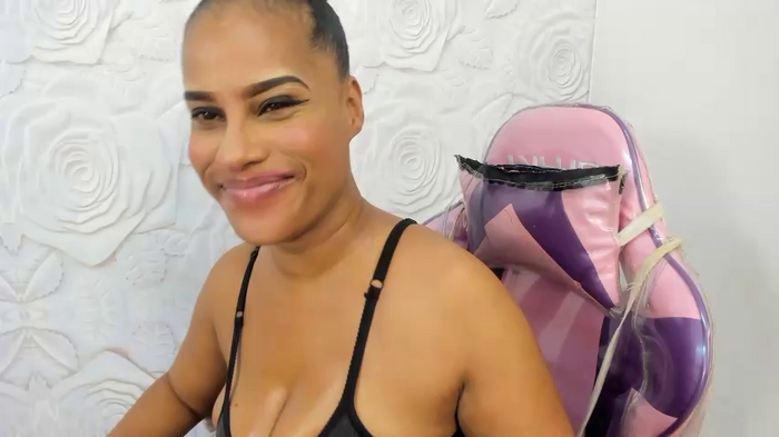pamela_guzmaan