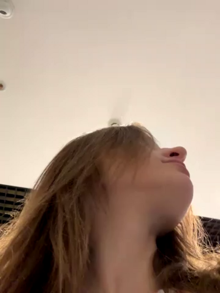 -AngelAri-