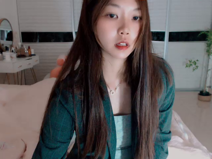 -Lucky_Girl