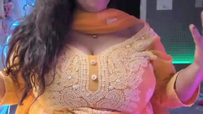 Gulabi_Queen