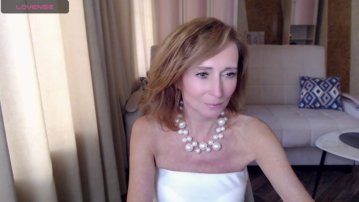 HornyMilf_777