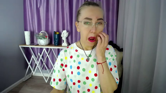 queen_a_n_i