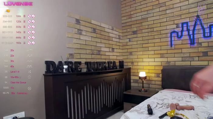 Ella_Charm