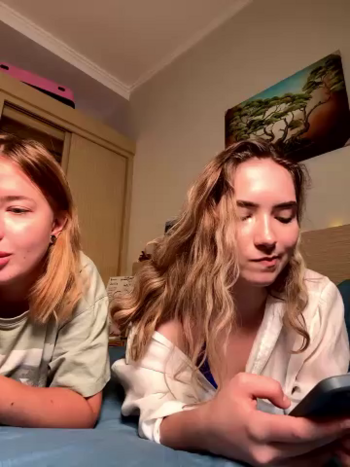 Nura_n_Sarah