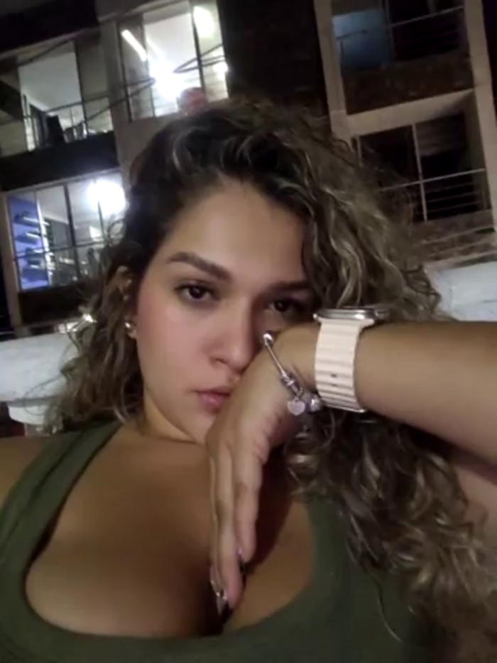 Sara_smiiith211