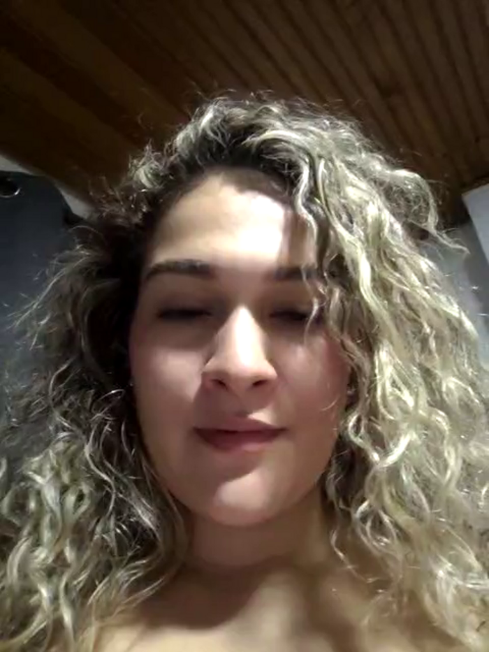 Sara_smiiith211