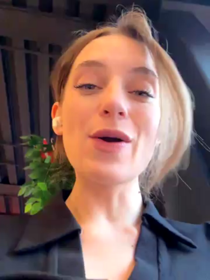 -AngelAri-