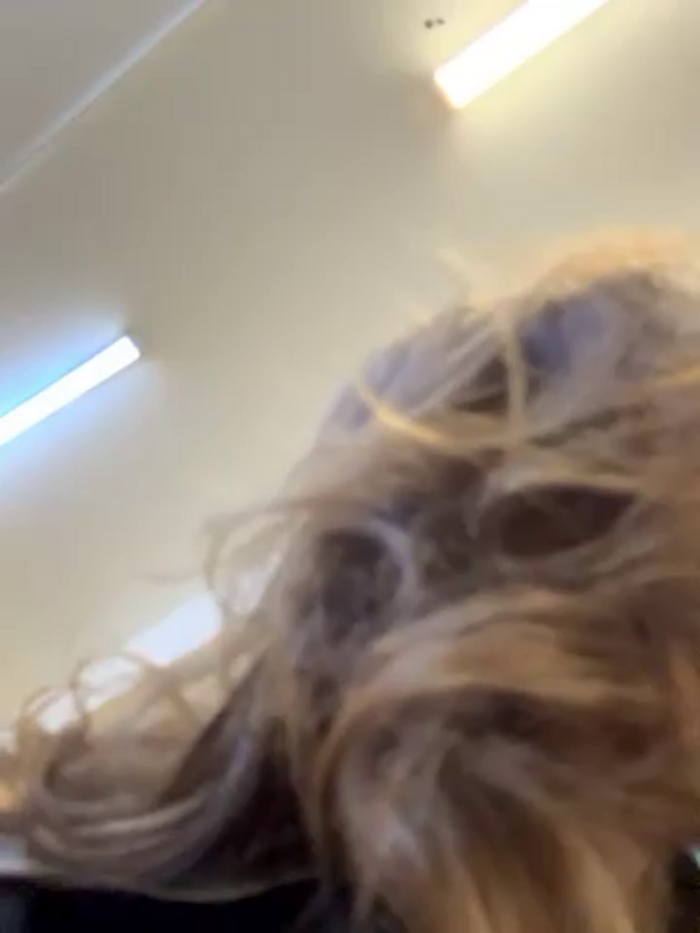 -AngelAri-