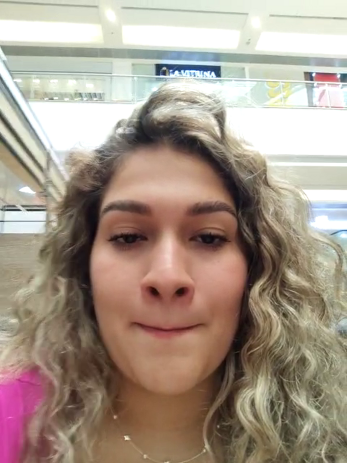 Sara_smiiith211